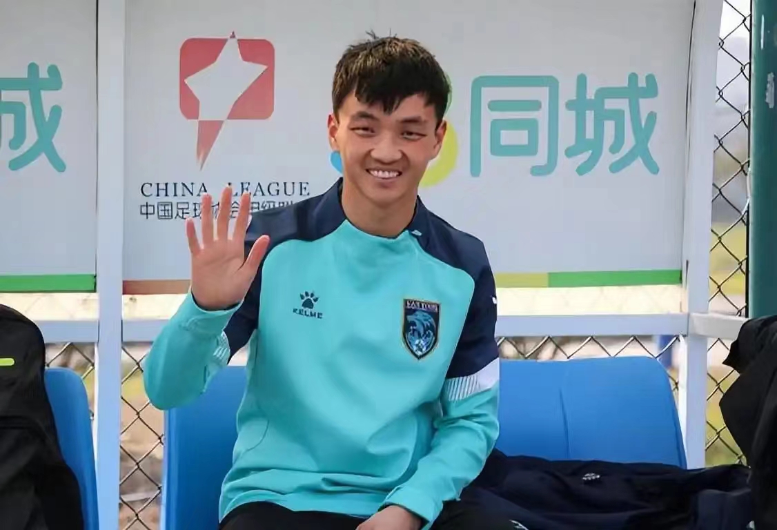 爱游戏在线-穆古鲁扎遭遇十五持续失利，SKT教练压力巨大！全场沸腾不已-爱游戏在线